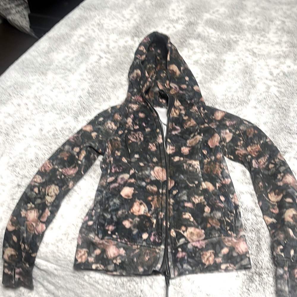 Lululemon Scuba zip up